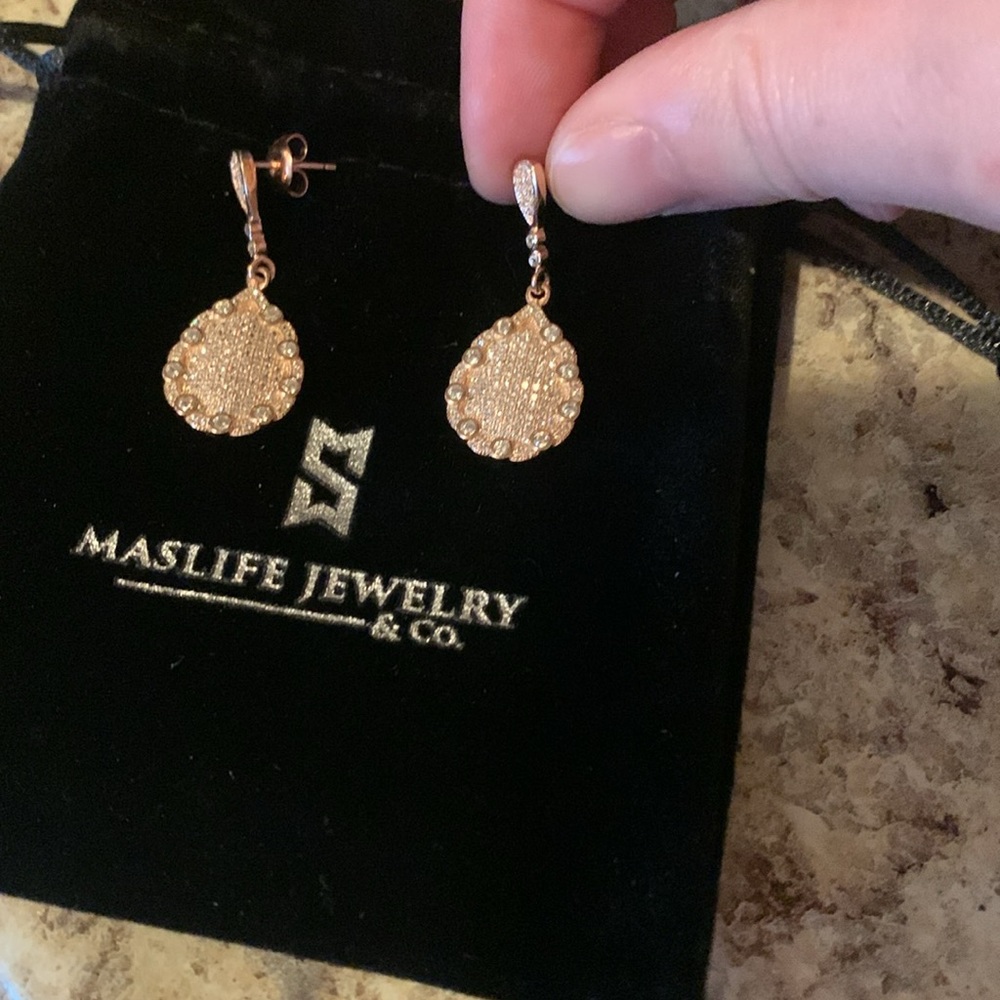 NWT Maslife jewelry & co. Luxury sterling silver CZ stones Rose gold